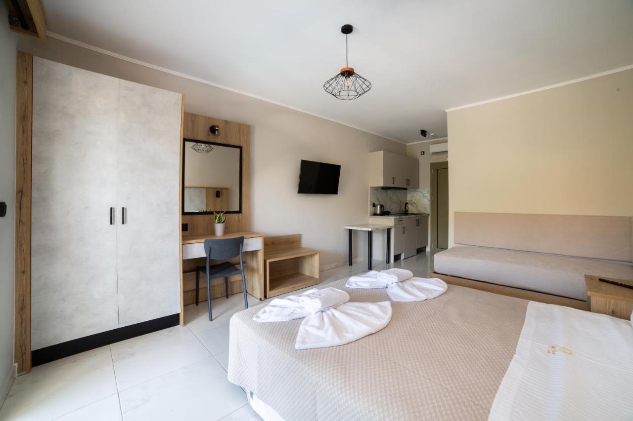 Sky View Suites Kefalonia Vovikes Bagian luar foto