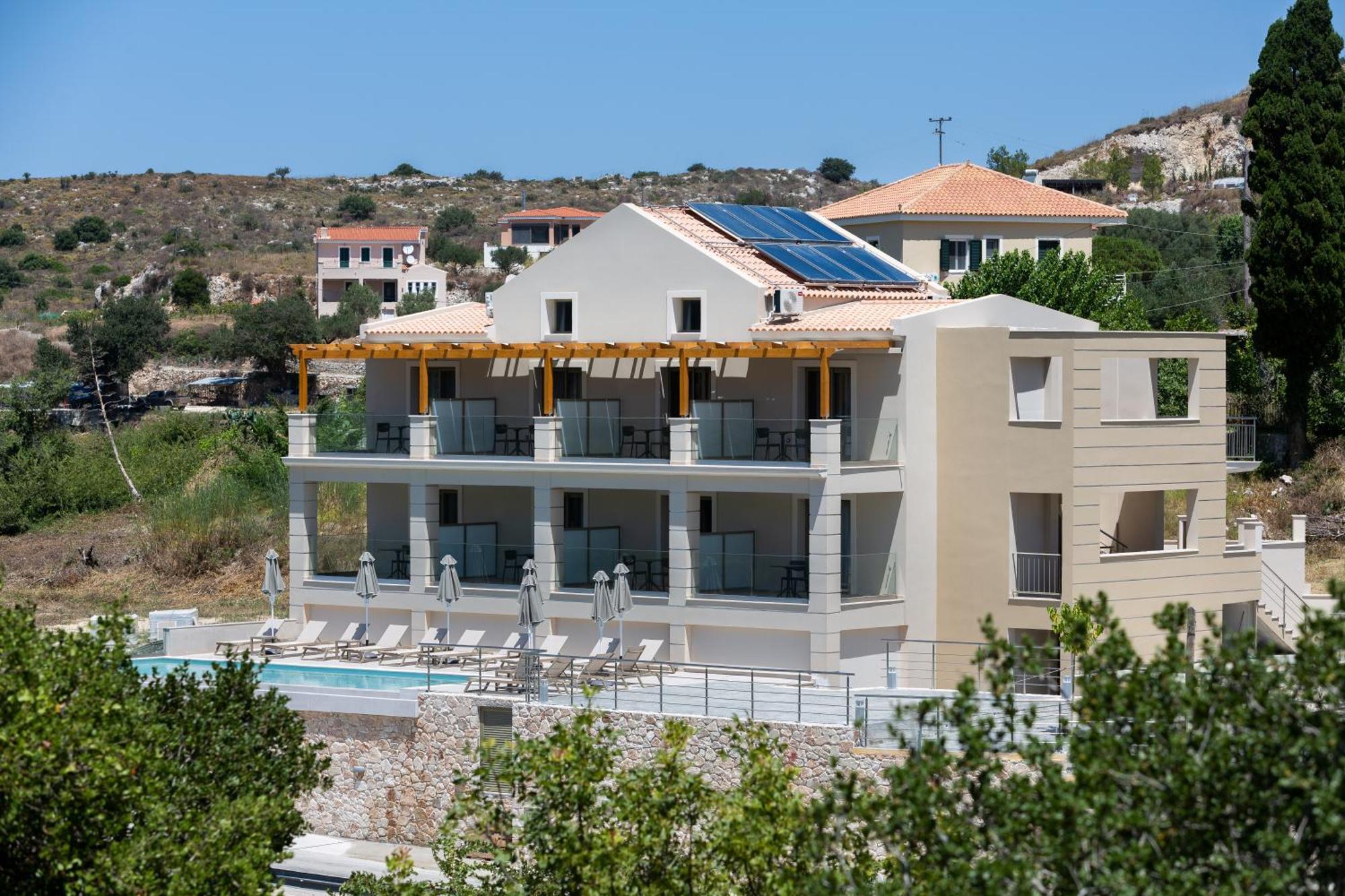 Sky View Suites Kefalonia Vovikes Bagian luar foto
